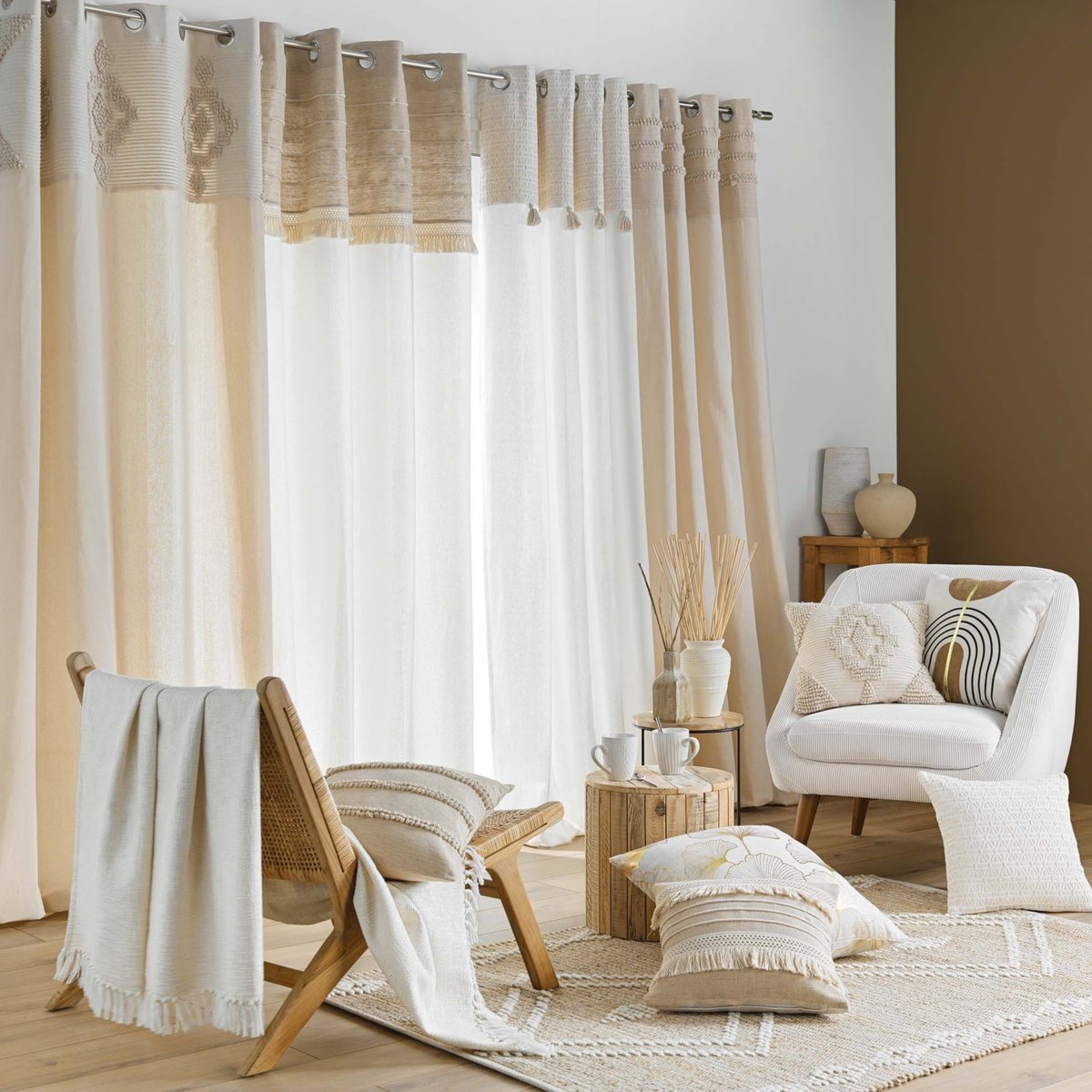 Rideau à œillets en poly-coton avec bande brodée naturel, DOUCEUR D'INTÉRIEUR
