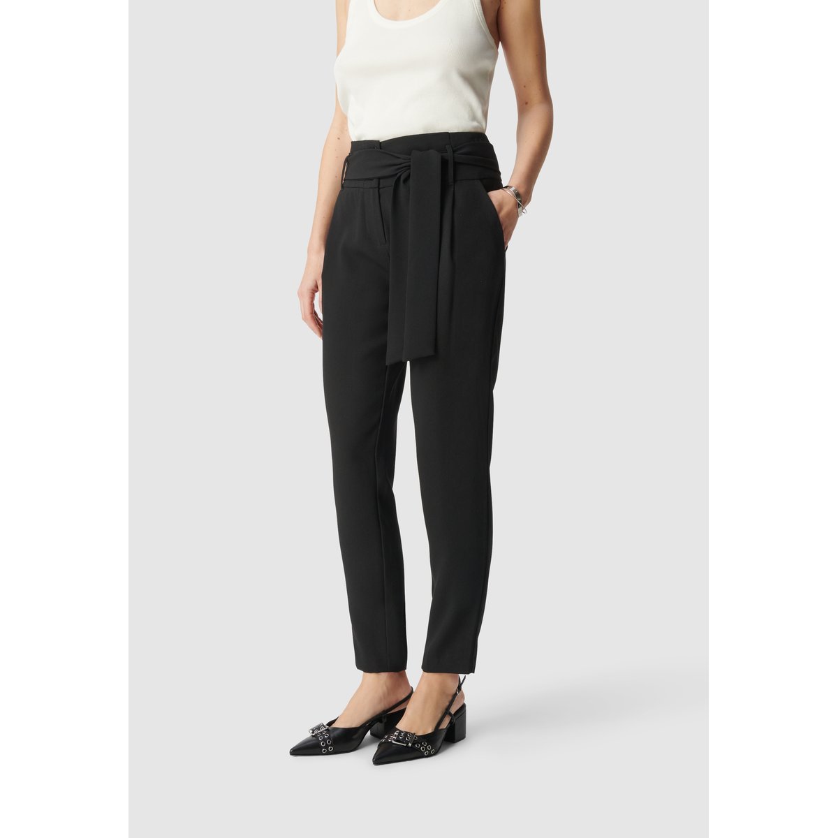 Pantalon droit taille haute ceinturée noir, IKKS