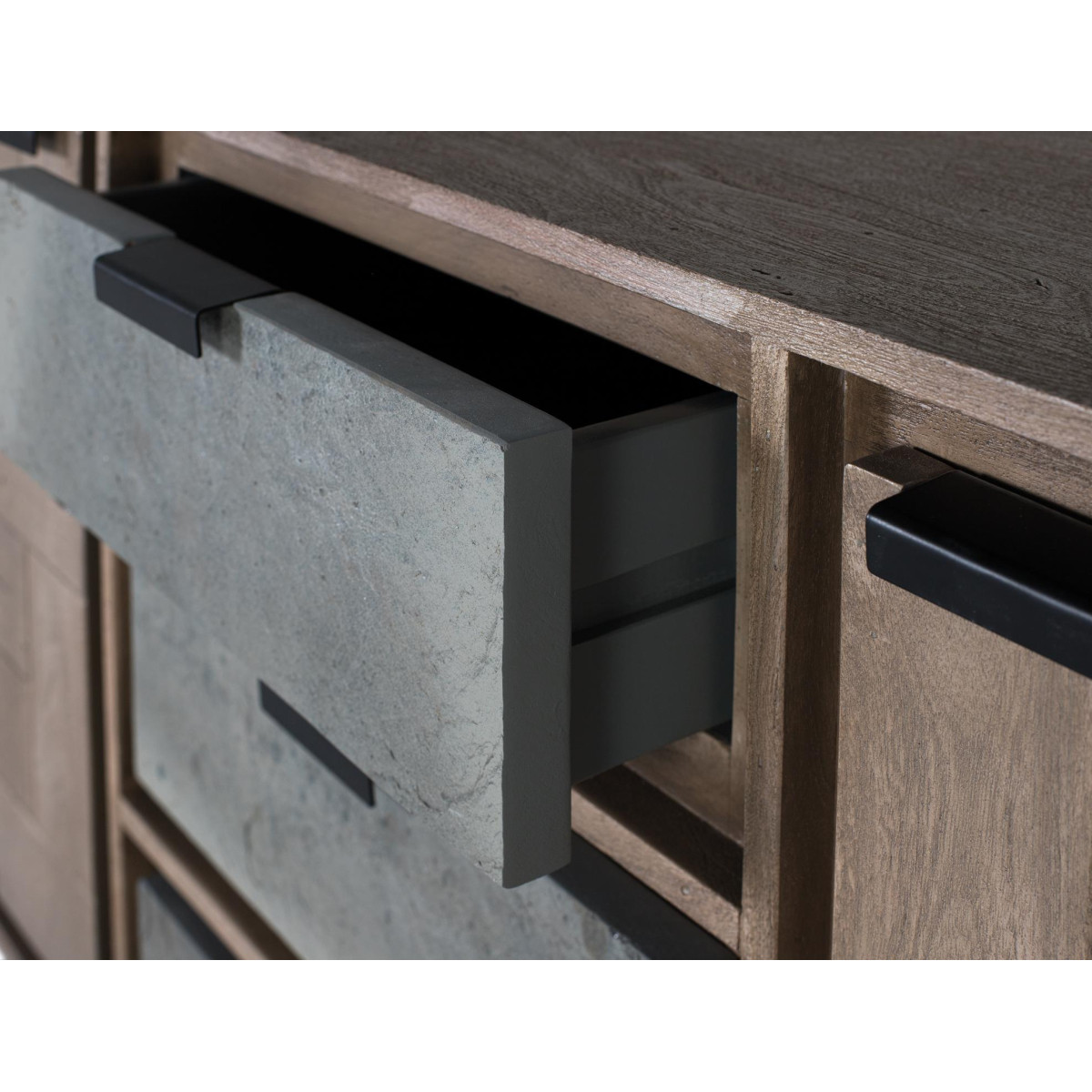 Buffet jaune, DECORATION D’AUTREFOIS