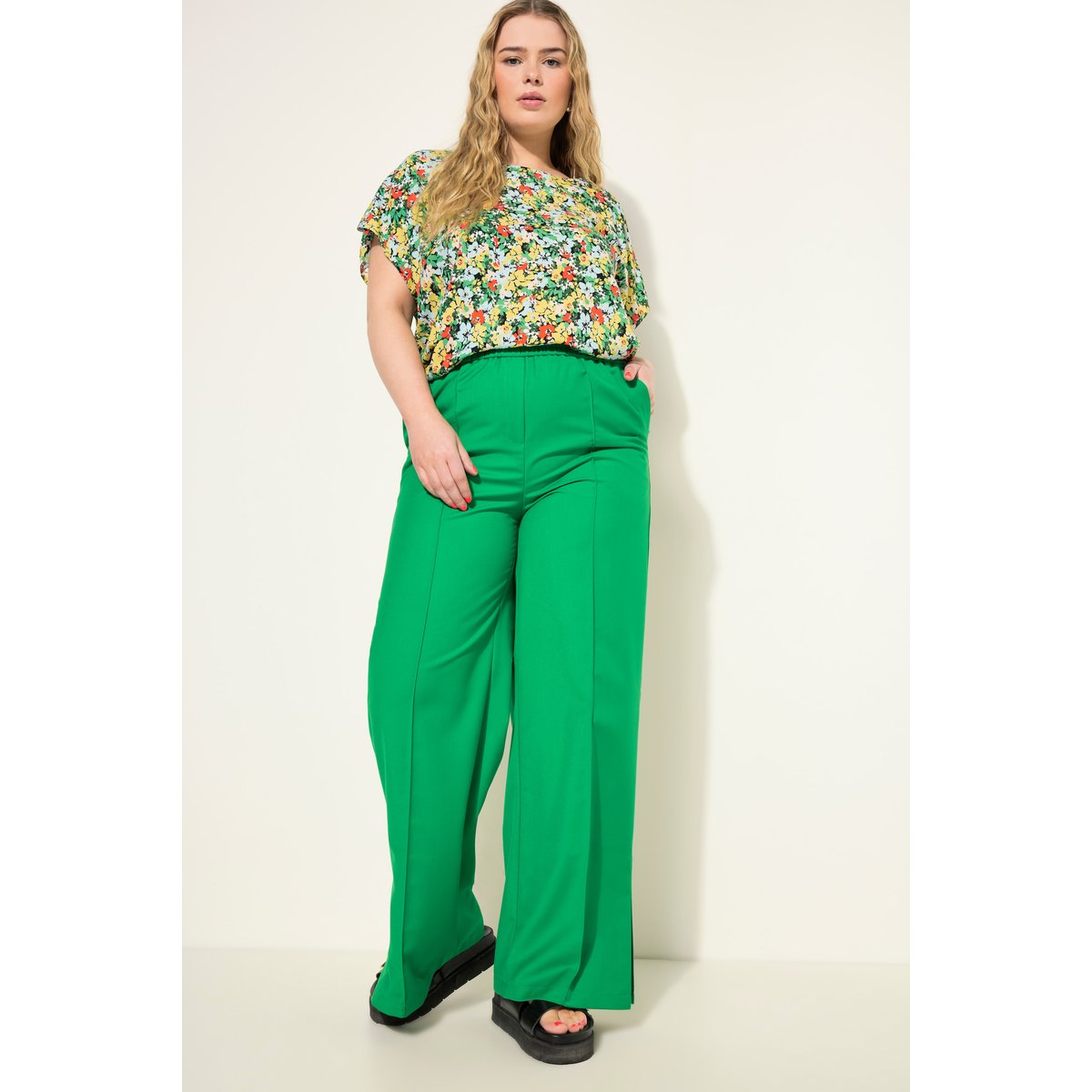Pantalon à jambe large et taille élastique. vert, STUDIO UNTOLD