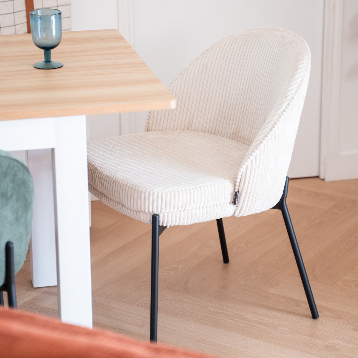 Lot de 2 chaises - CLOE beige, HOMIFAB