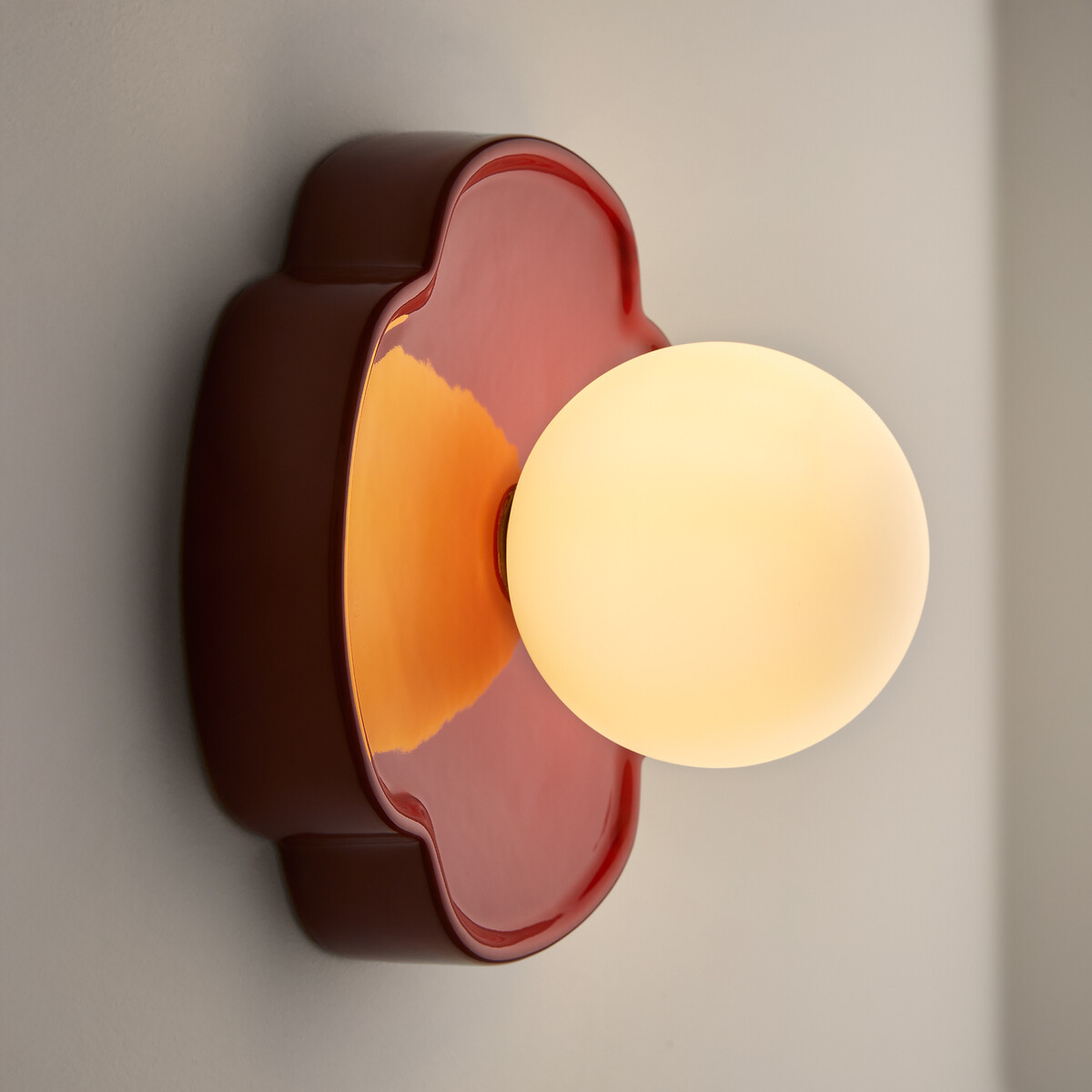 Applique ou plafonnier fleur, céramique et verre opaline, diamètre 20 cm, HOLI bordeaux, LA REDOUTE INTERIEURS