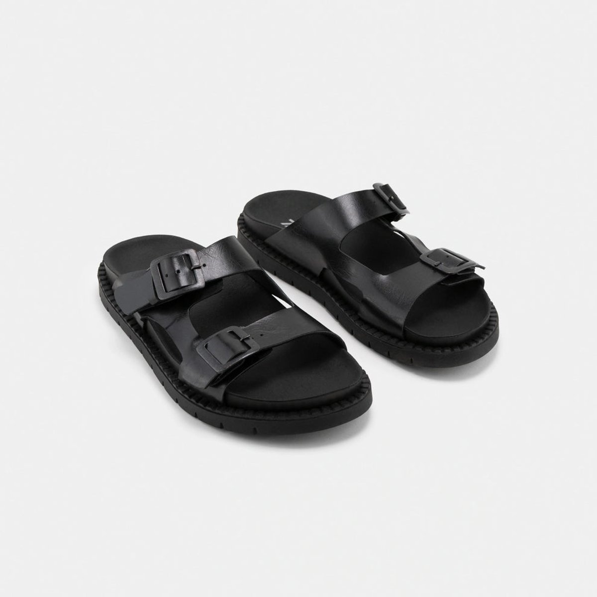 Praia noir noir, ZETA