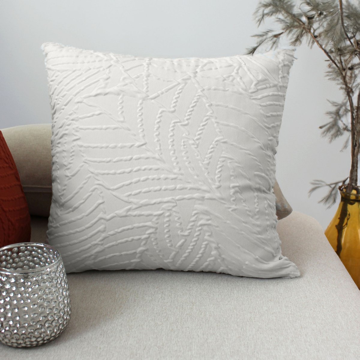 Coussin carré feuillage aspect gaufré ecru, HOME MAISON