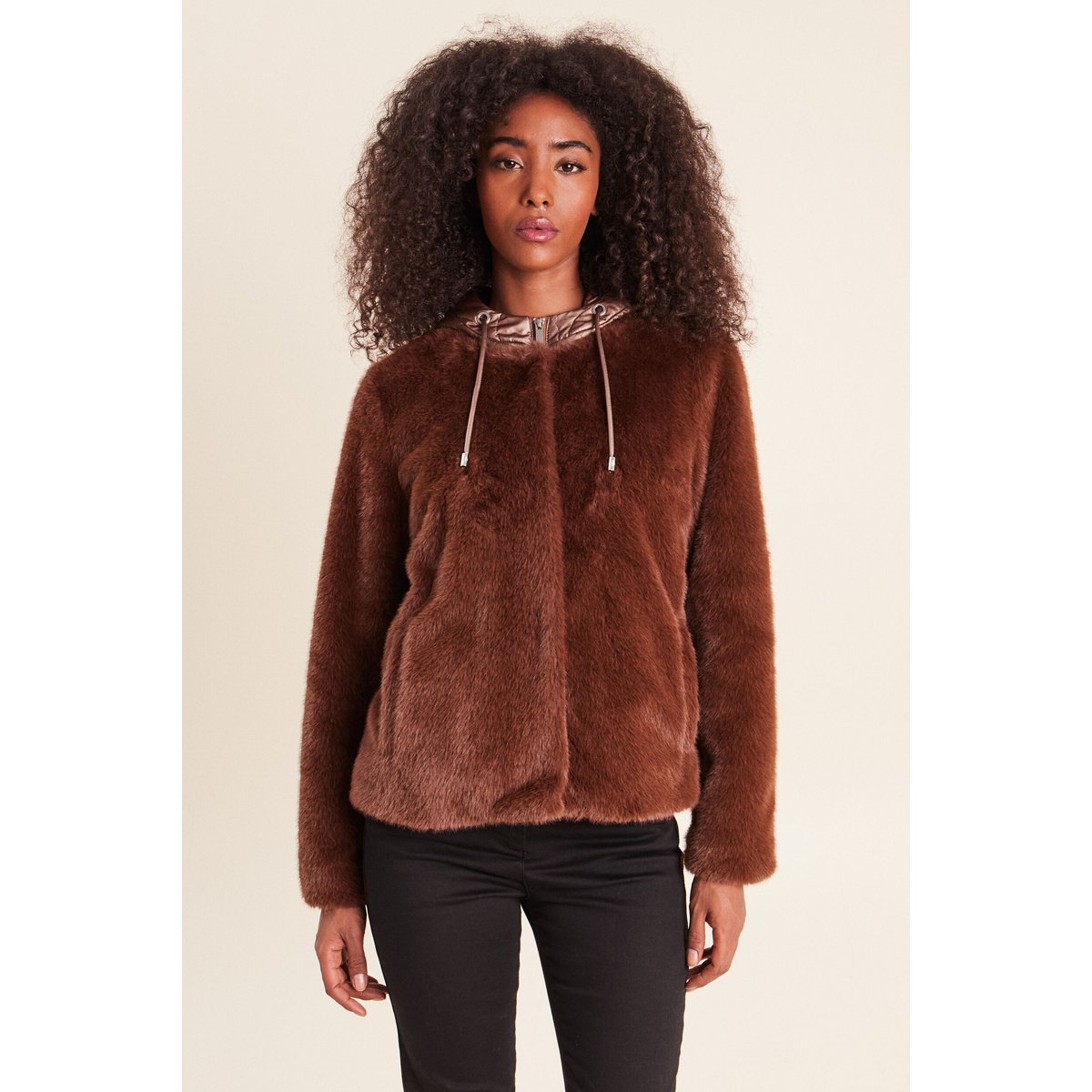Manteau à capuche marron foncé, BREAL