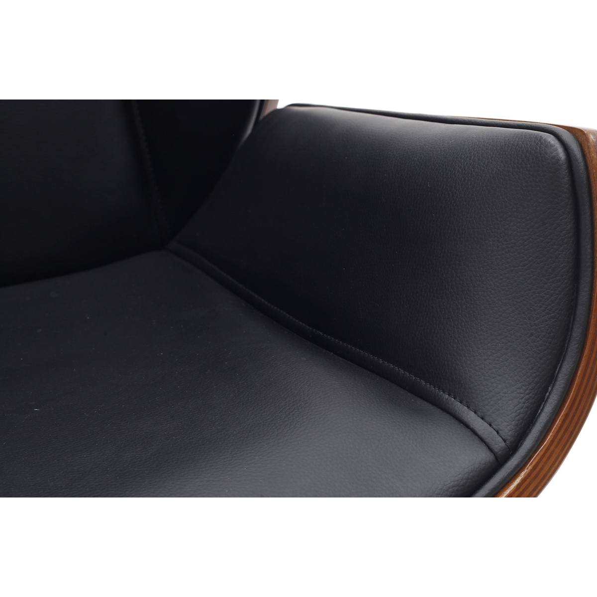 Fauteuil de bureau de direction design en tissu effet velours texturé beige, bois foncé et acier chromé CURVED noyer / noir, MILIBOO