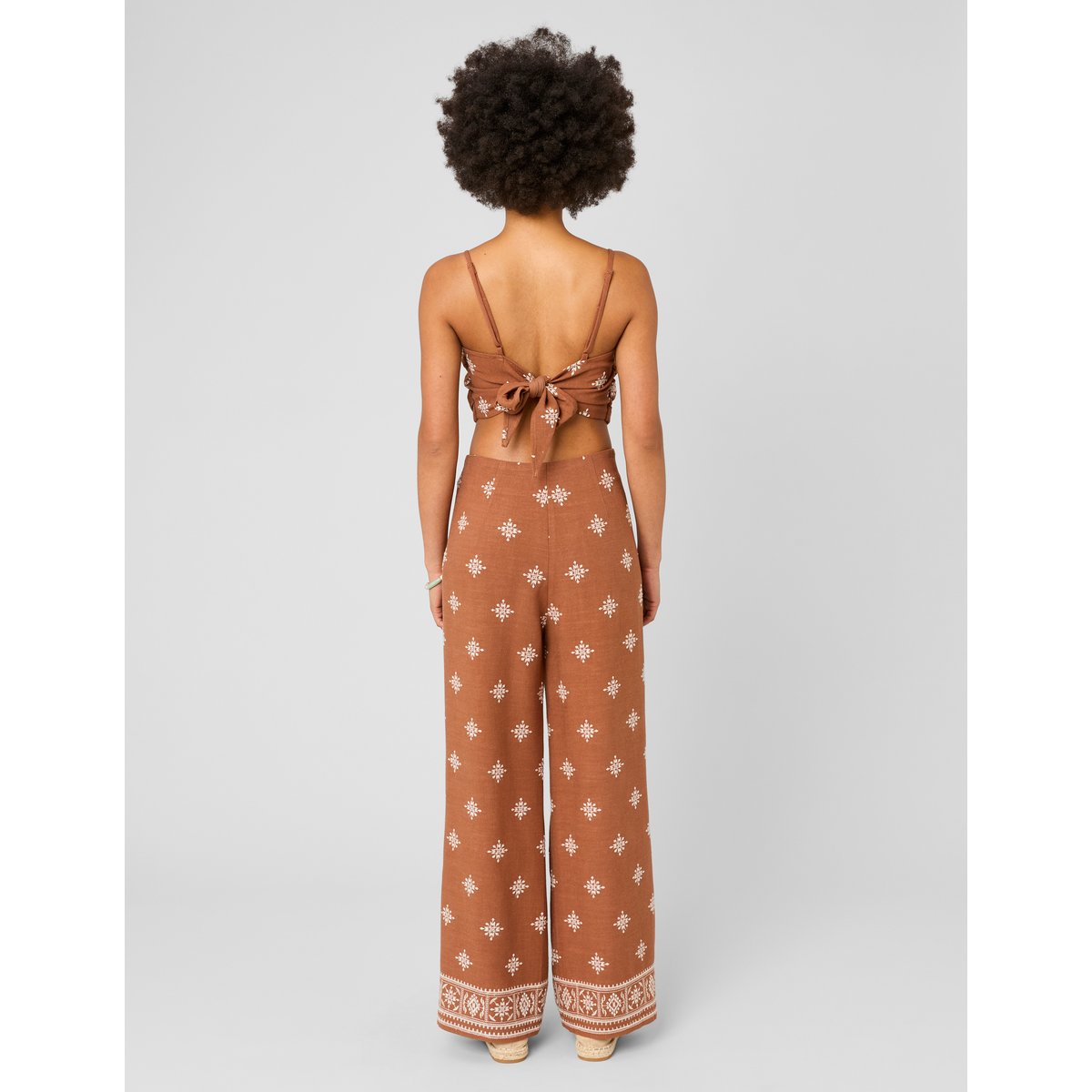 Pantalon brodé camel, BZB