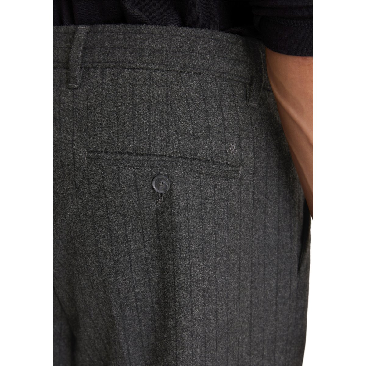 Pantalon modèle Belsbo relaxed en laine Tech douce noir, MARC O'POLO