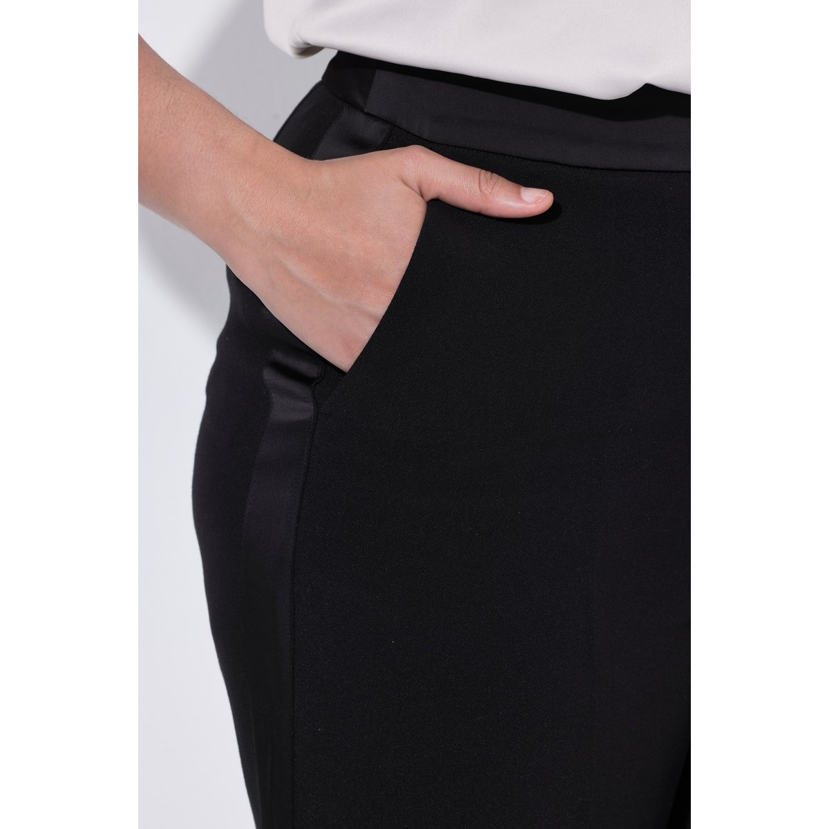 Pantalon de tailleur avec passepoils noir, ULLA POPKEN