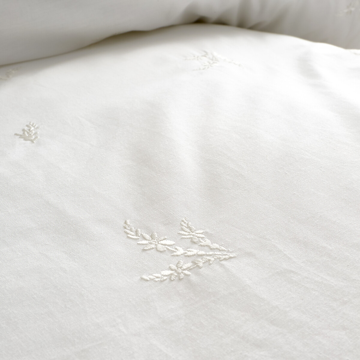 Lottie Floral Embroidery Cotton Duvet Cover and Pillowcase Set white, BIANCA FINE LINENS