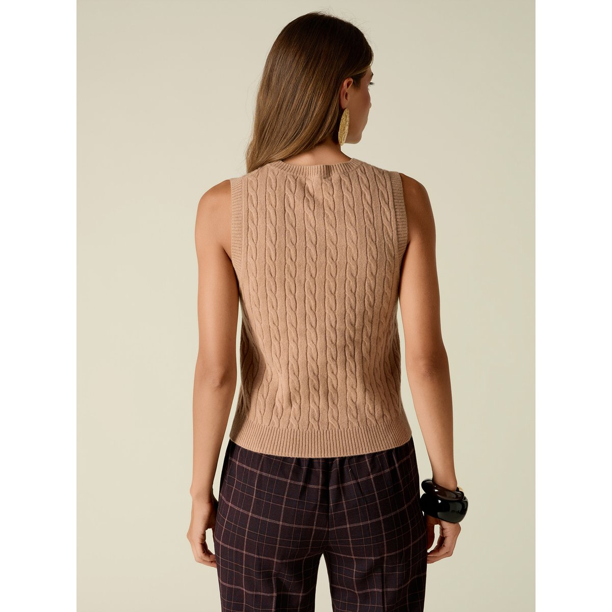Pull sans manches à torsades beige, OLTRE