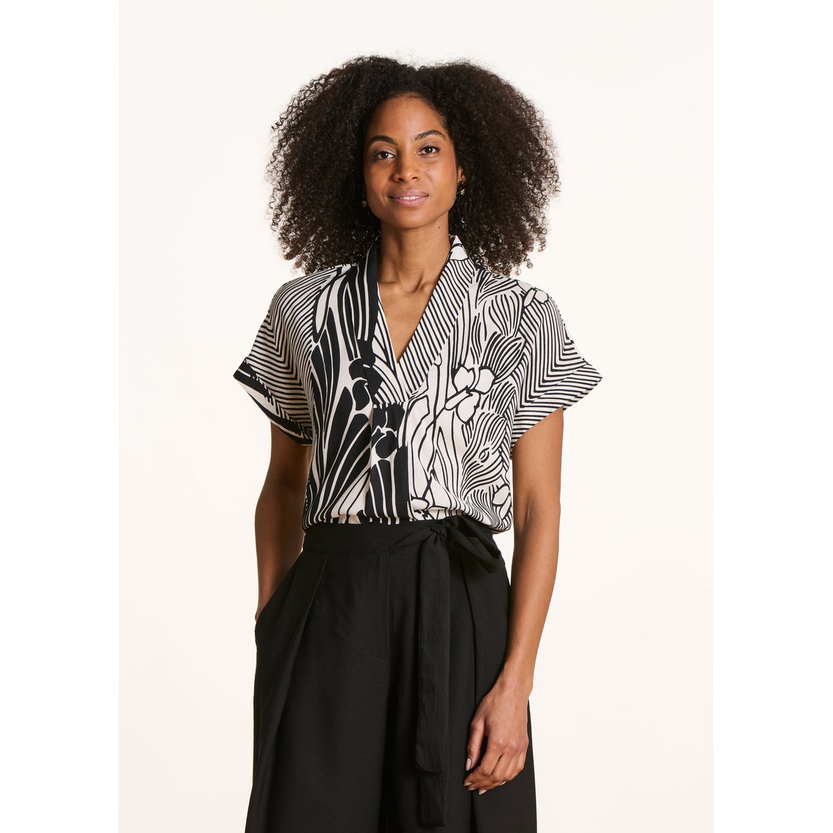 Top ample imprimé floral ecru/noir, LA FEE MARABOUTEE