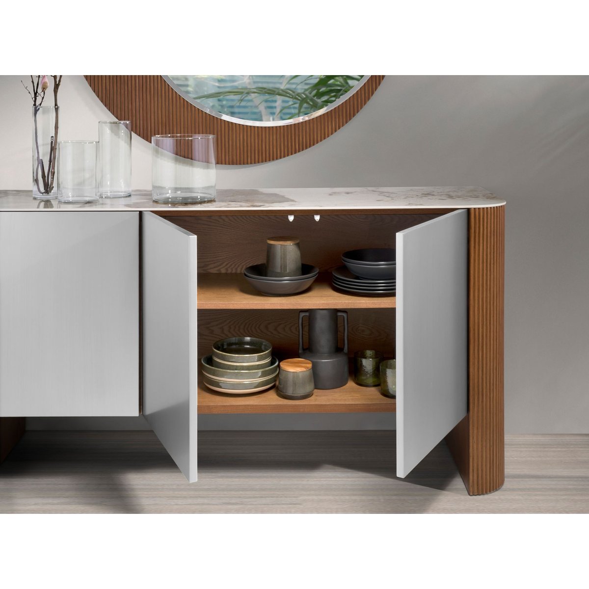 Buffet en bois argenté, noyer et plateau en marbre de porcelaine blanc | noyer | argent, ANGEL CERDA