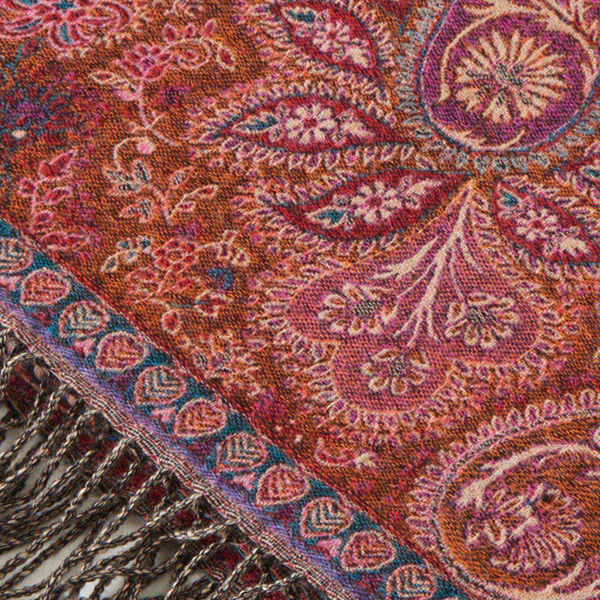 Plaid en Jacquard de laine à motif cachemire FARAH rouge d'orient, MADURA