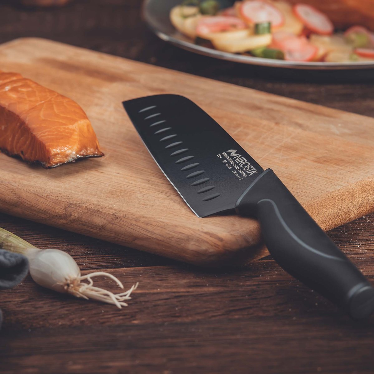 Couteau de cuisine Santoku lame de 16 cm BLACK EDITION noir, NIROSTA