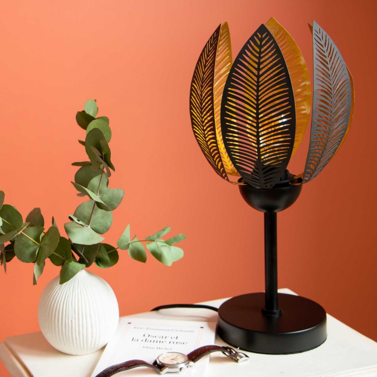 Lampe à poser en métal perforé, VESCA noir et doré, C-CREATION