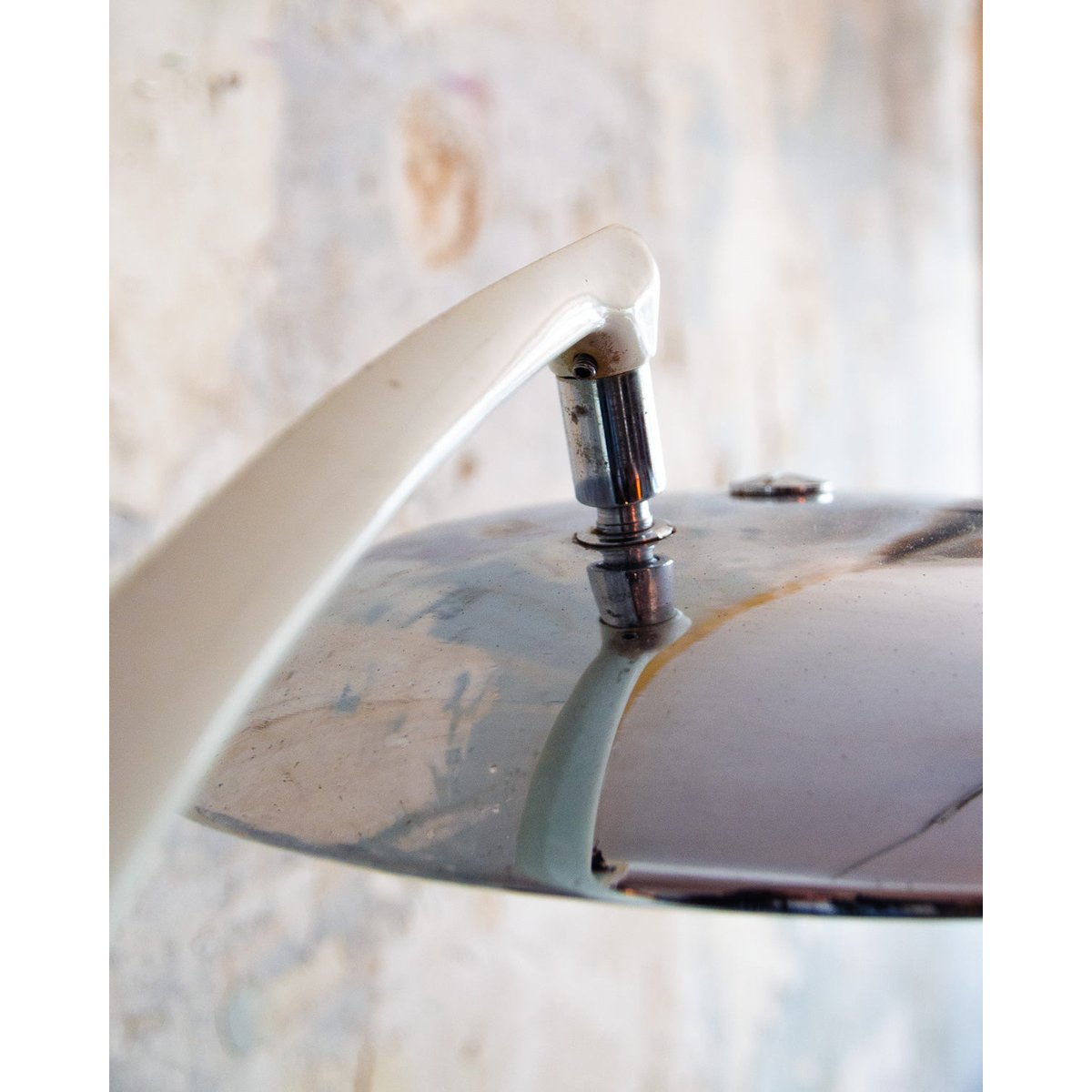 Lampe des années soixante Julia N°899 - Bon état métal, DEBONGOUT