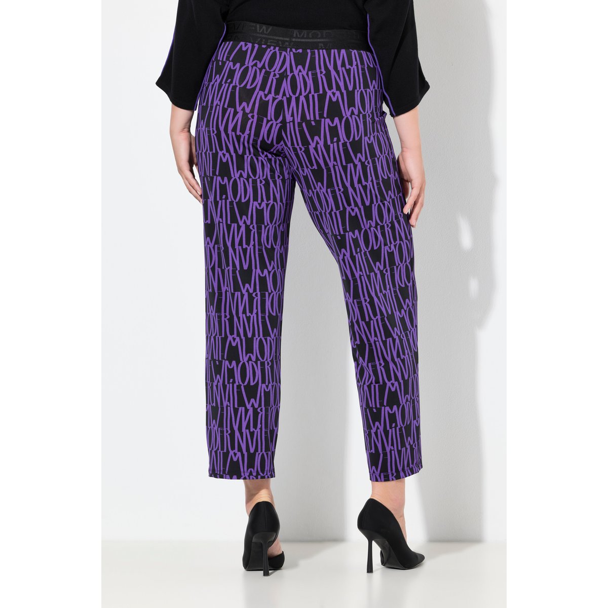 Pantalon Sienna en jersey motif lettres violet, ULLA POPKEN