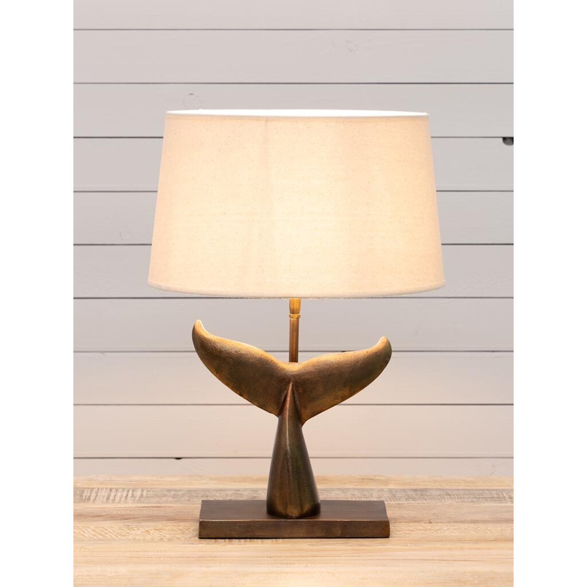 Lampe à poser en aluminium BALEINE v020384, CHEHOMA
