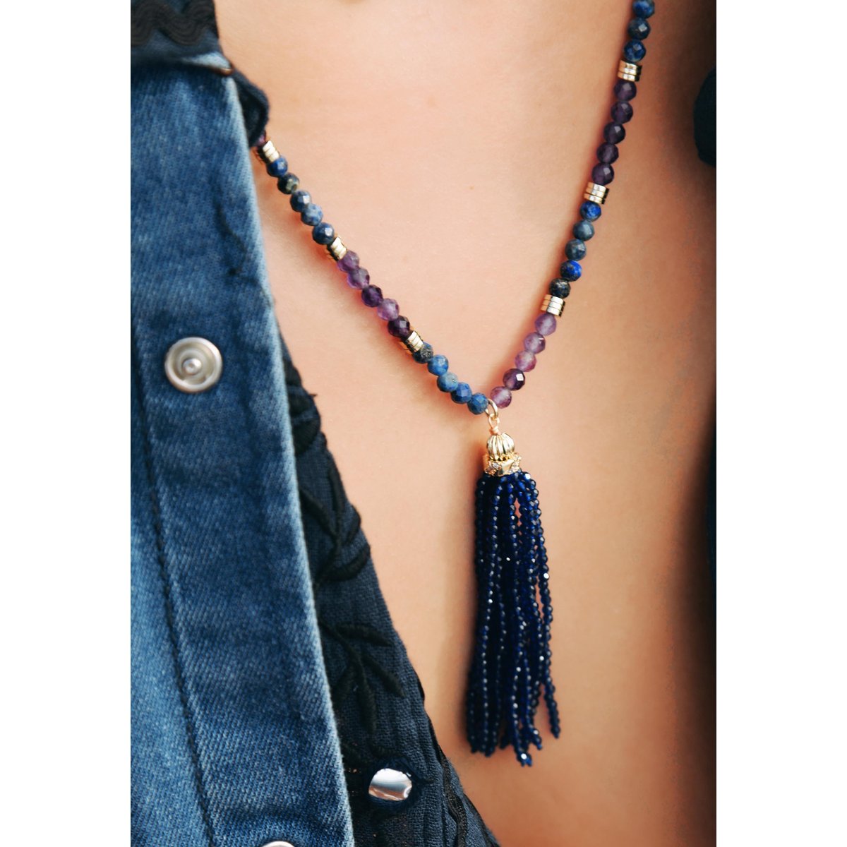 Collier chaîne avec pendentif de perles ISSA indigo, HIPANEMA