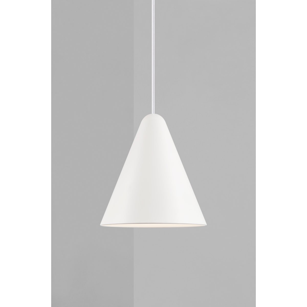 Suspension surface satinée, douce et mate en métal, NONO 23,5 blanc, DESIGN FOR THE PEOPLE