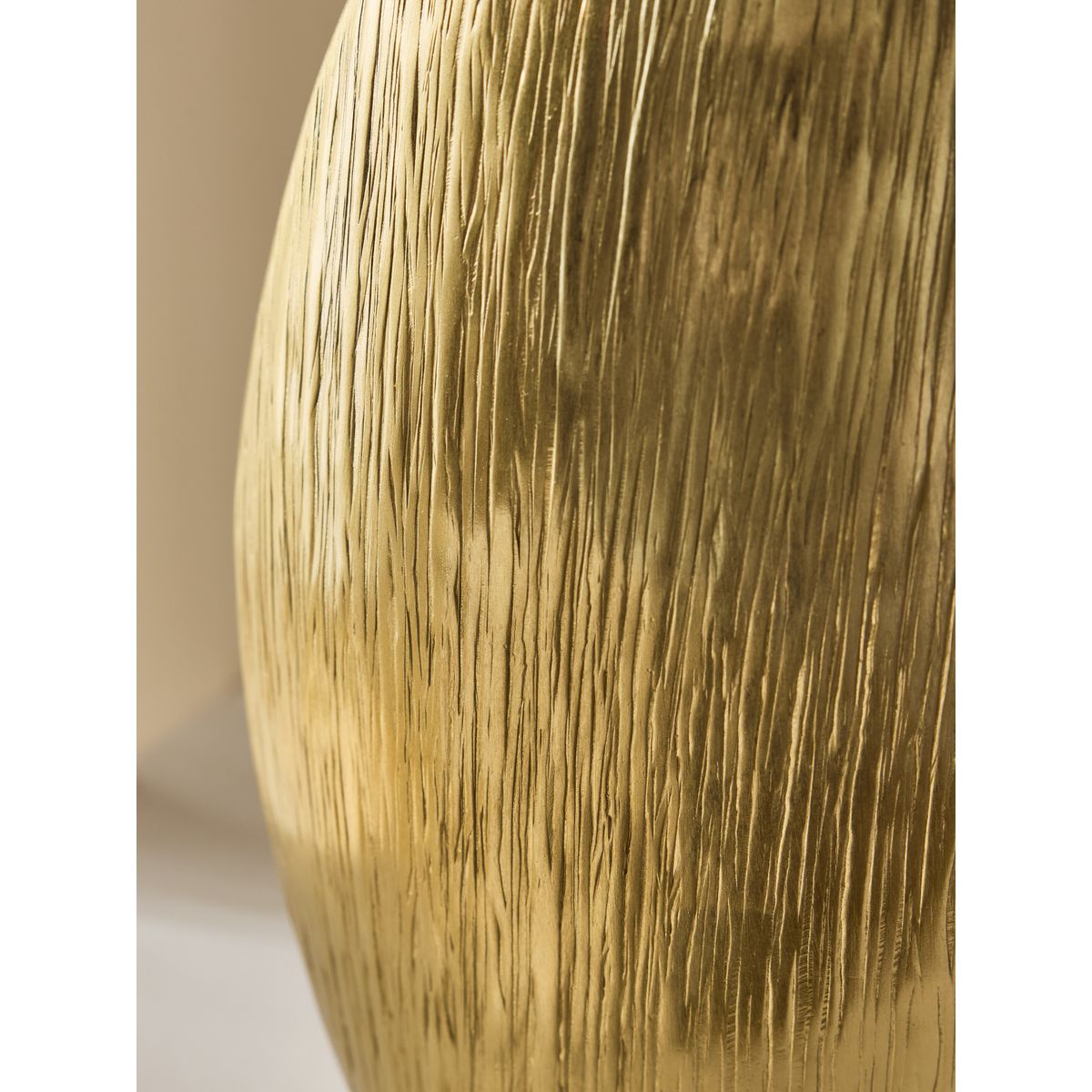 Vase texturé en métal evie doré, NEXT