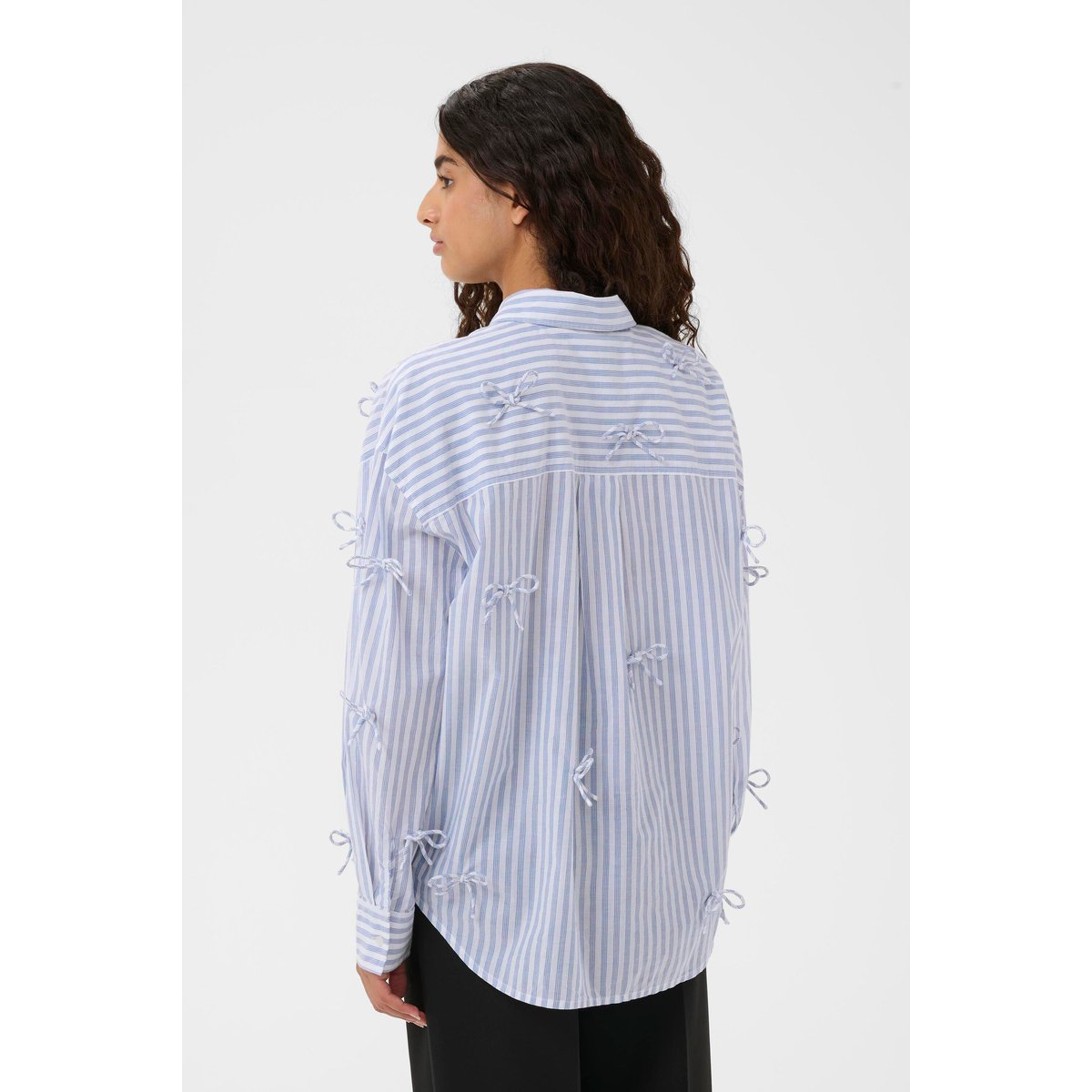 Chemise à manches longues blanc et bleu rayé, SOAKED IN LUXURY