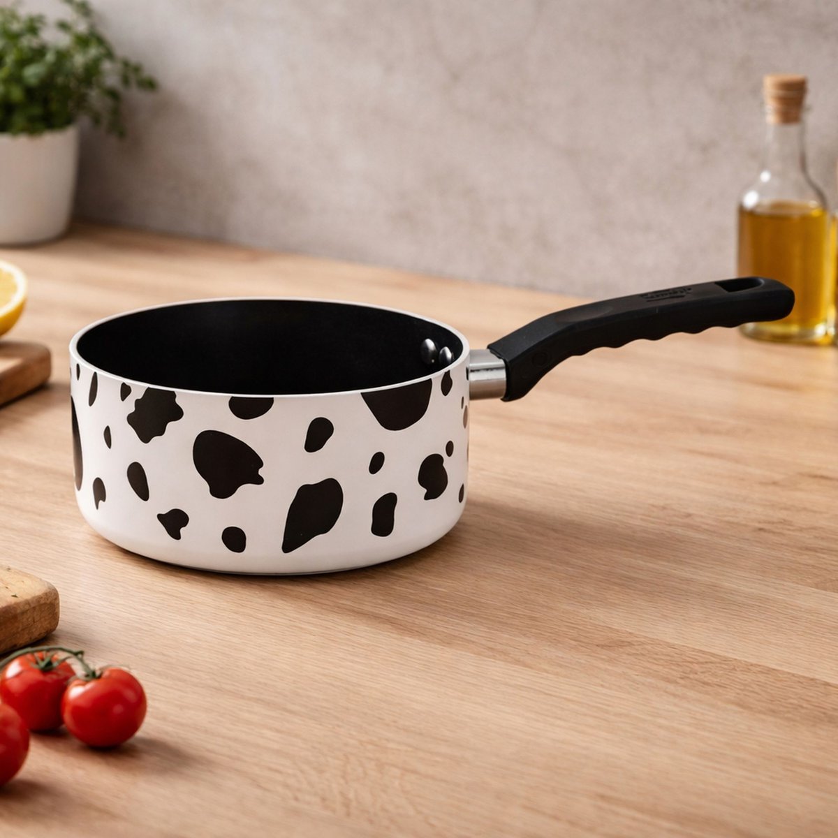 Set 1 poêle 24cm et 1 casserole 18cm en aluminium, VACHE blanc et noir, MENASTYL