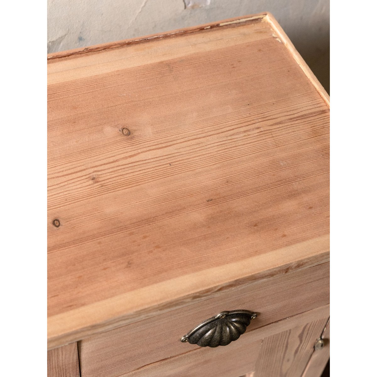 Petit buffet en bois Gilbert N°1746 - Bon état bois clair, DEBONGOUT