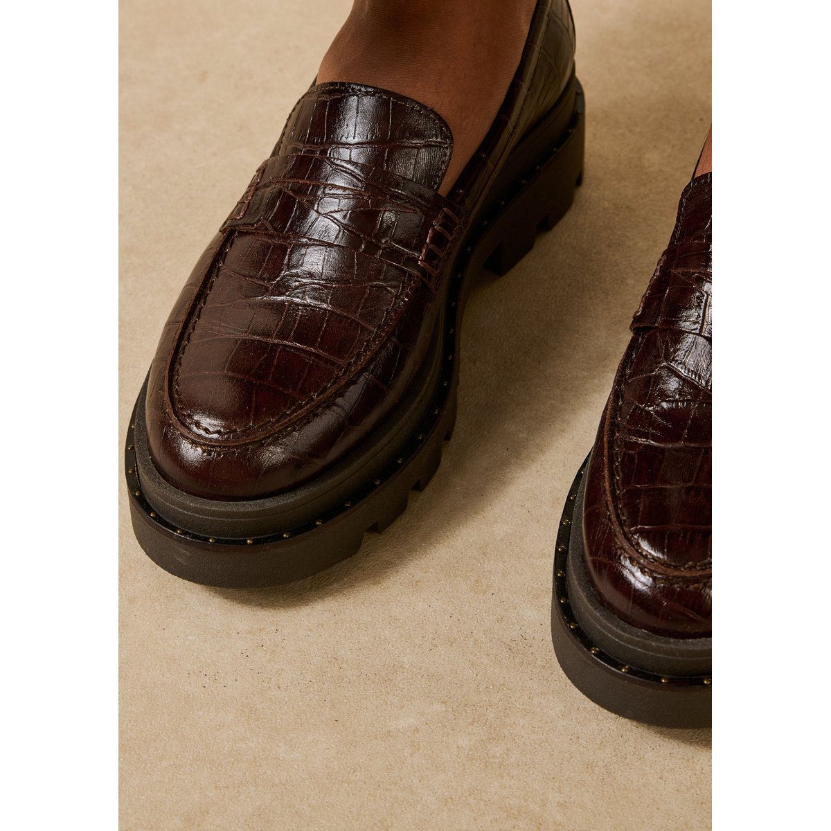 Mocassins en cuir effet croco chocolat, LA FEE MARABOUTEE