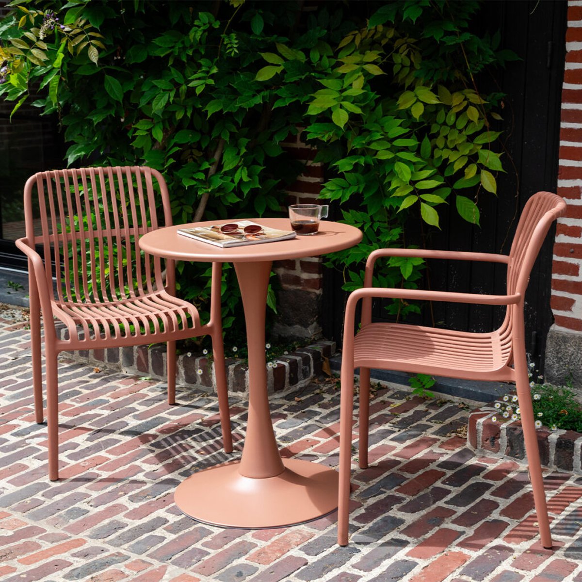 Table ronde de jardin en acier Terracotta PALOMA terracotta, WILSA GARDEN