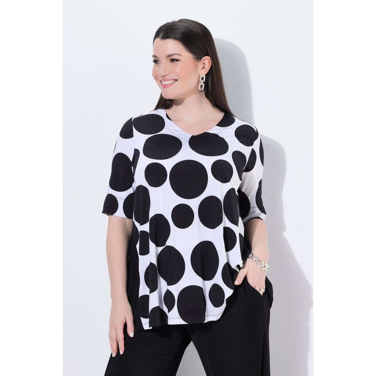 T-shirt au tombé fluide, motif à pois blanc neige, ULLA POPKEN