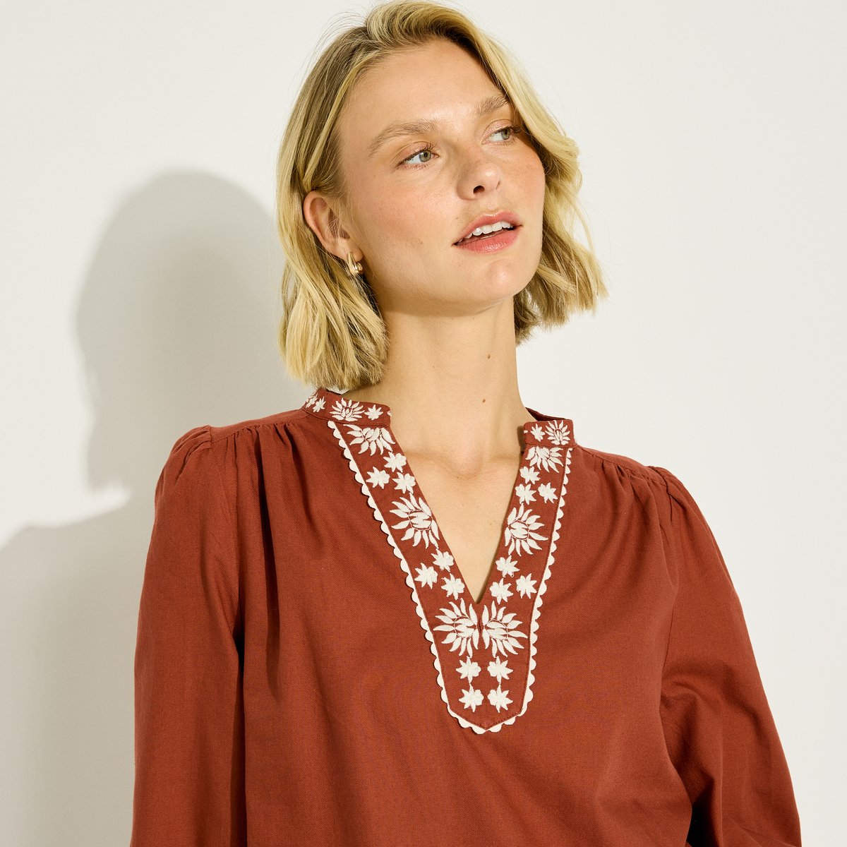 Blouse à broderies florales orange terracota, GRAIN DE MALICE