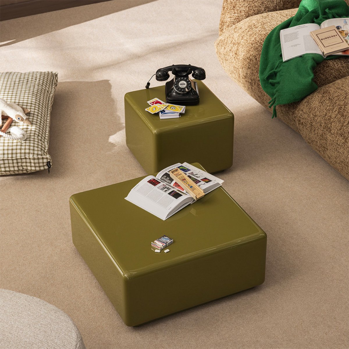 Table d'appoint carrée laquée - GAIA vert olive, DRAWER