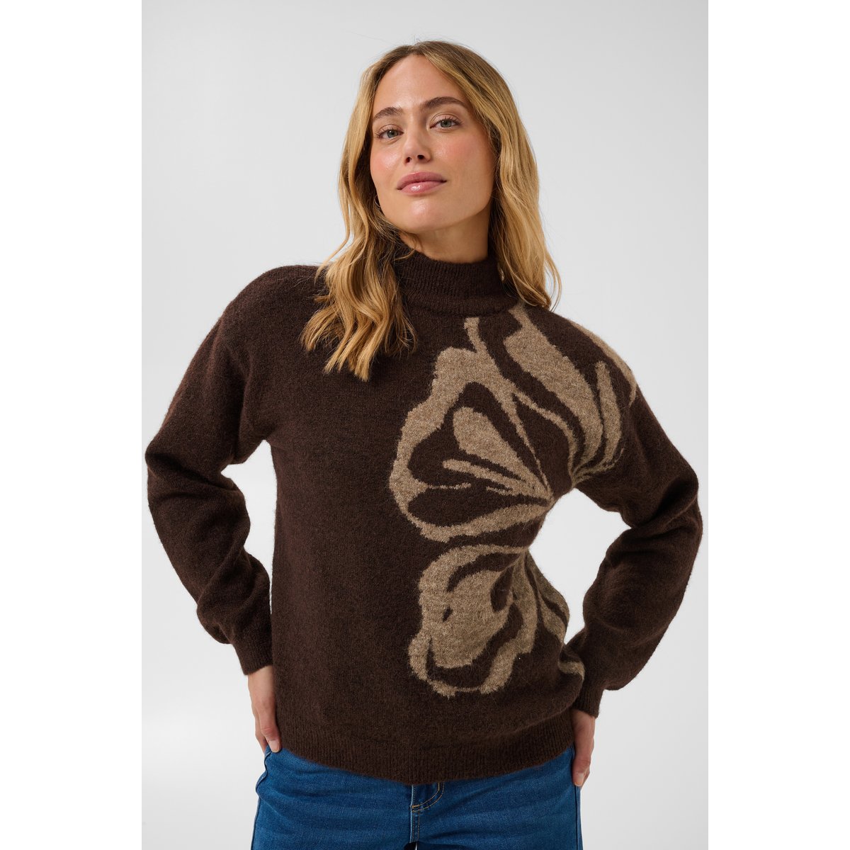Pullover tricoté marron coffee bean with beige flower, KAFFE