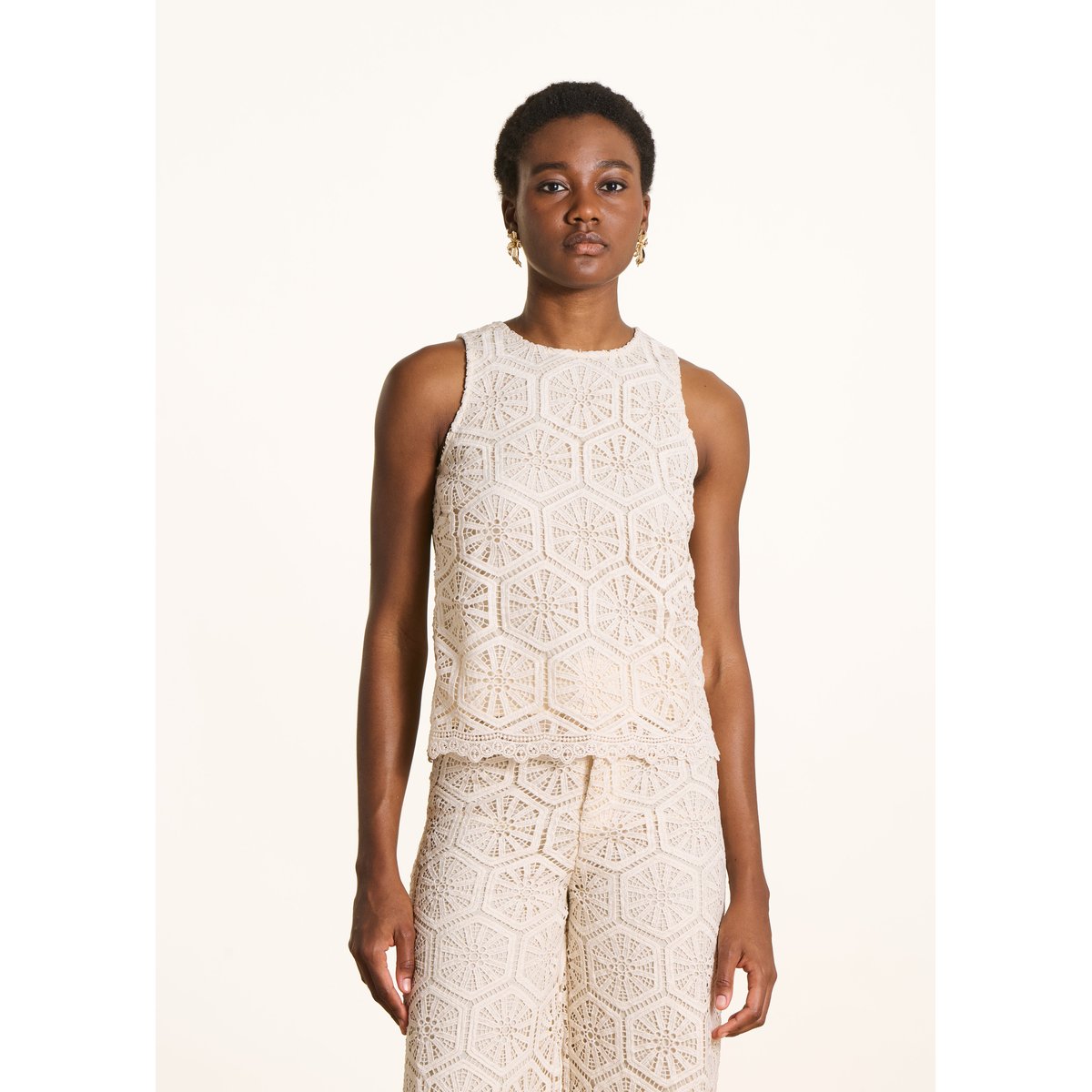 Top en dentelle sans manches ecru, LA FEE MARABOUTEE