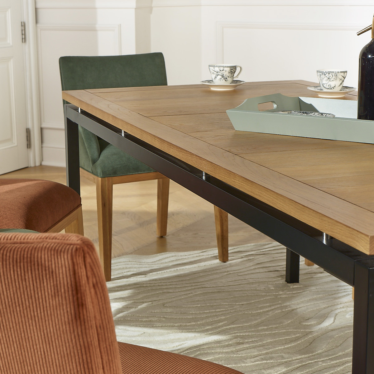 Table rectangulaire métal et chêne, 8 couverts AIMIE noire, ROBIN DES BOIS