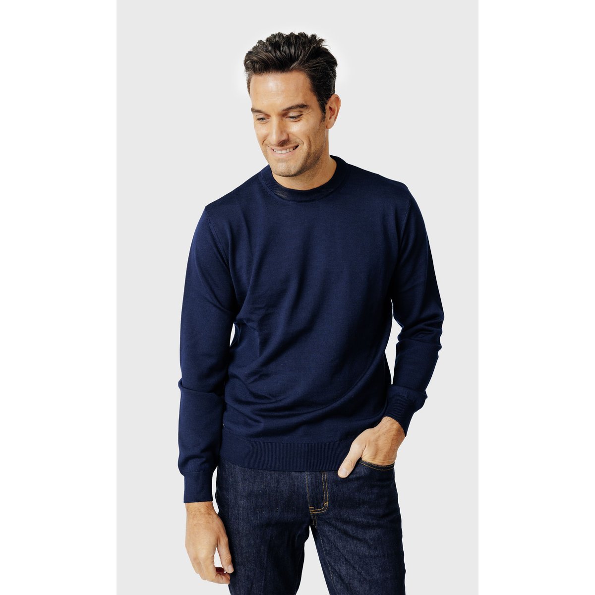 Pull col rond en laine mérinos foncé bleu, ACROSS