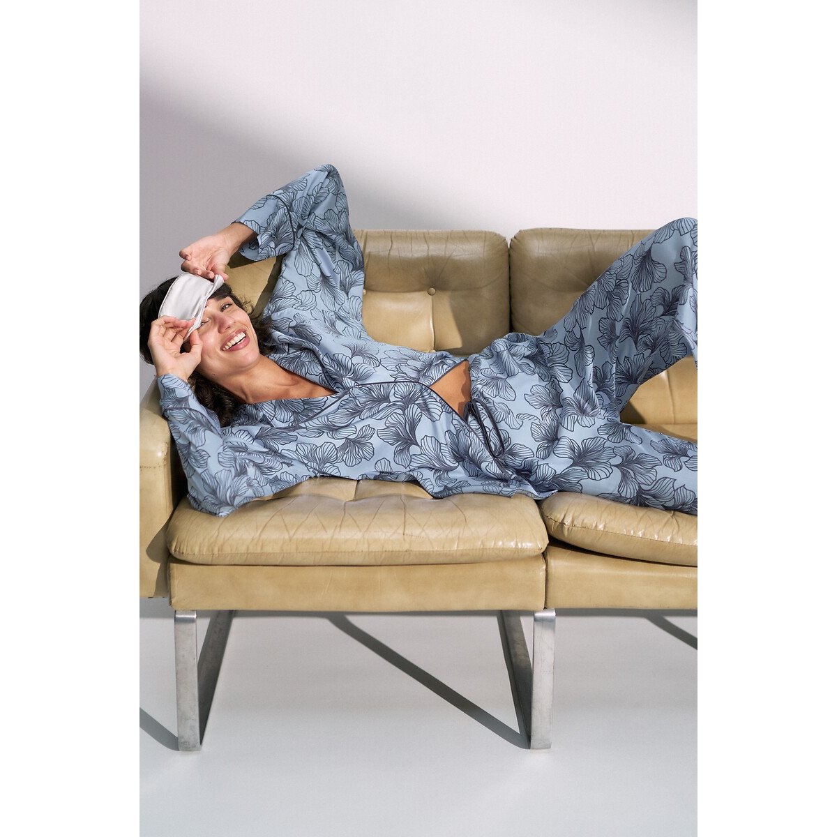 Boyfriend Fit Long Pyjamas floral print on a blue background , TRIUMPH
