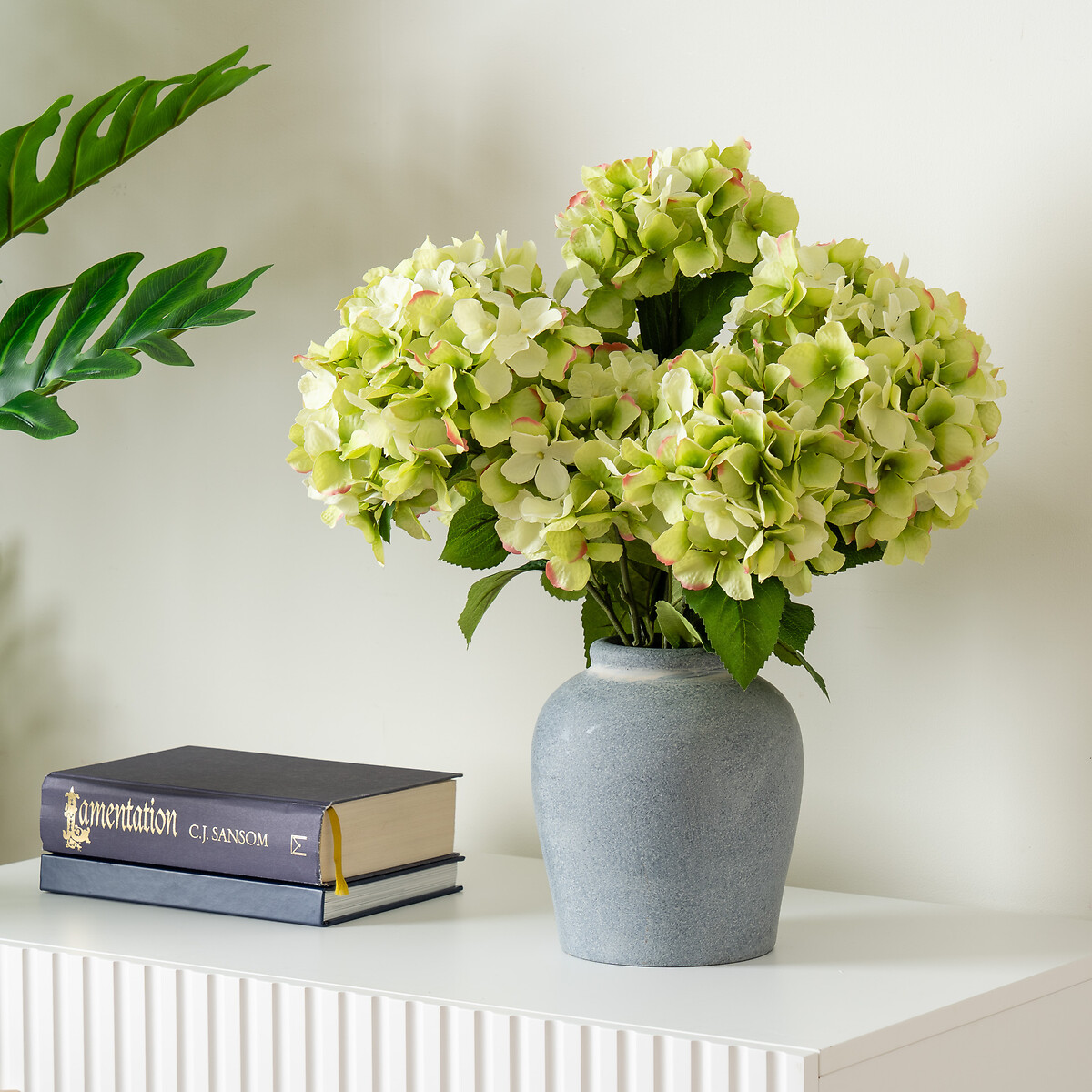 50cm Artificial Hydrangeas in Grey Vase grey, SO'HOME