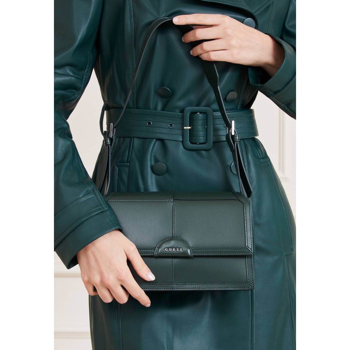 Sac D'épaule Isa Cuir Véritable vert, GUESS