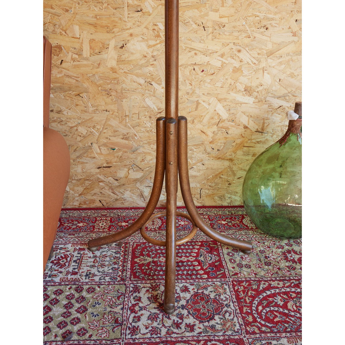 Porte-manteau en bois Max N°335 - Bon état bois clair, DEBONGOUT