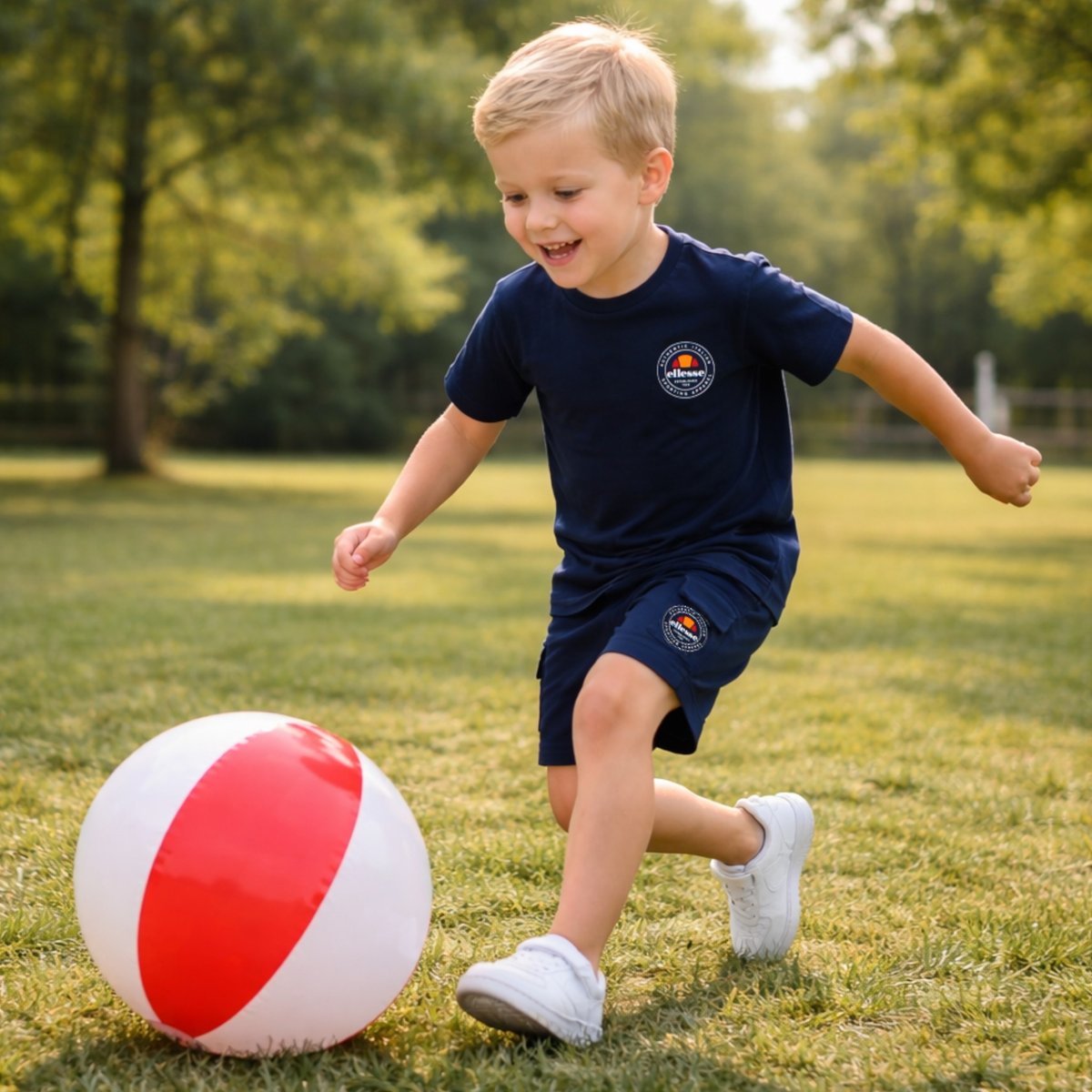 Ensemble t-shirt manches courtes et short SUMMER CAMP bleu marine, ELLESSE
