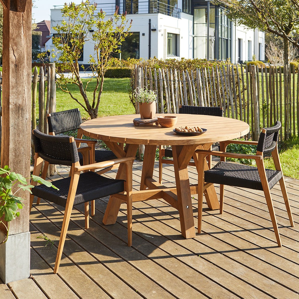 Table de jardin en teck recyclé massif 6 places GABRIELLE naturel, BERAH GETAH
