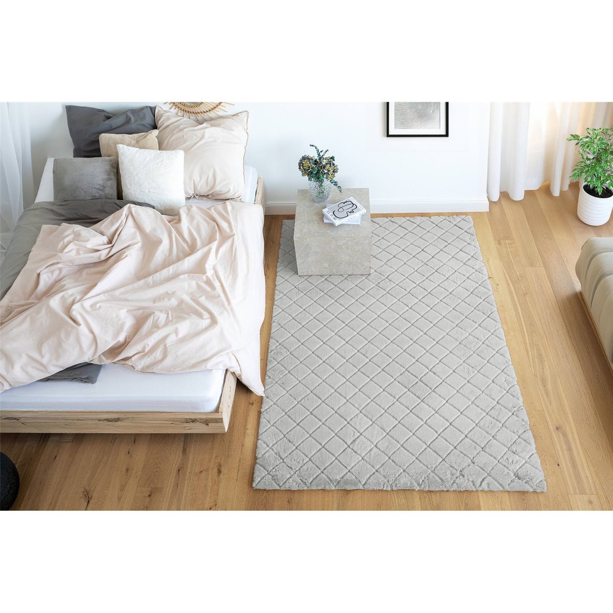 Tapis rectangulaire à motif losange gris clair uni matelassé, ARTE ESPINA