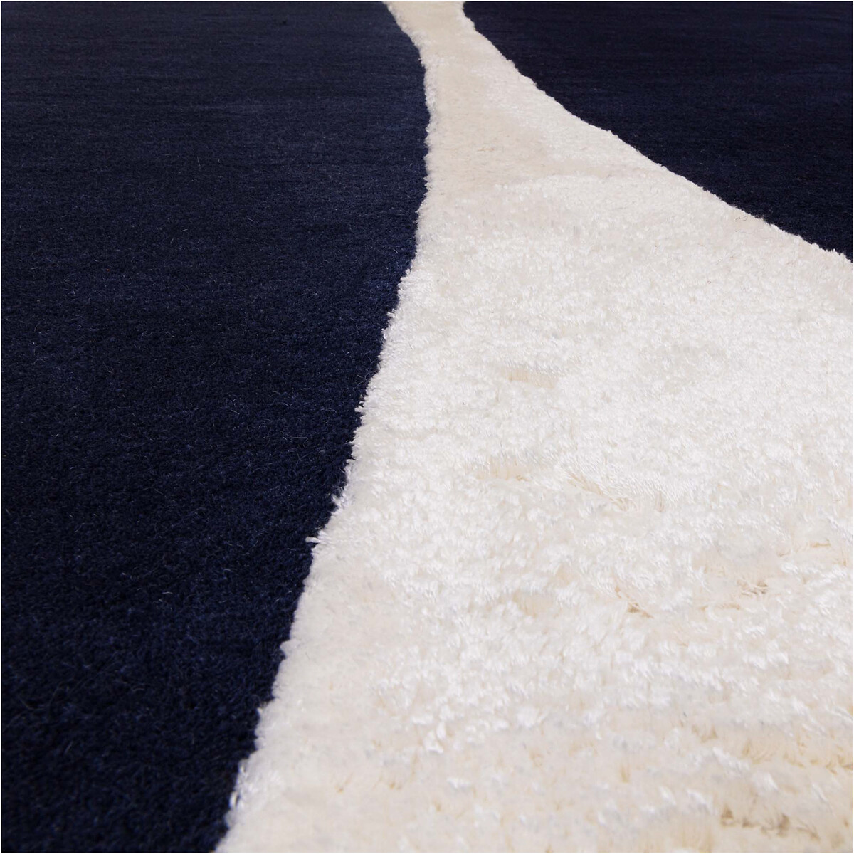 Abstract Irregular Carved Shape Rug in 100% Wool indigo, ÉDITÉ