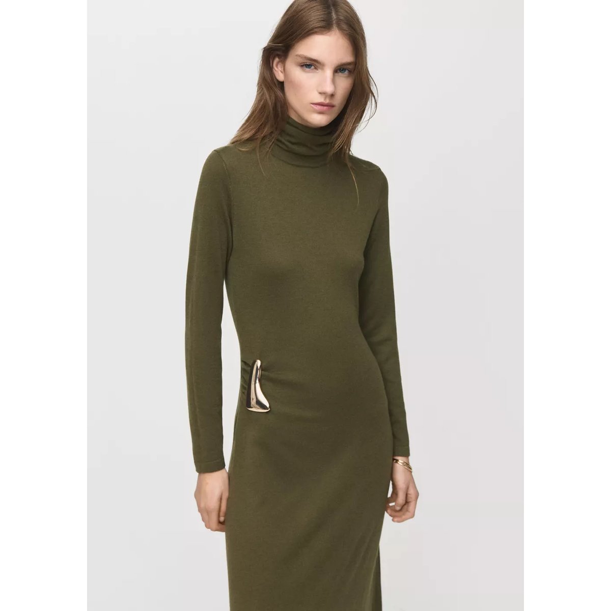 Robe maille col montant broche kaki, MANGO