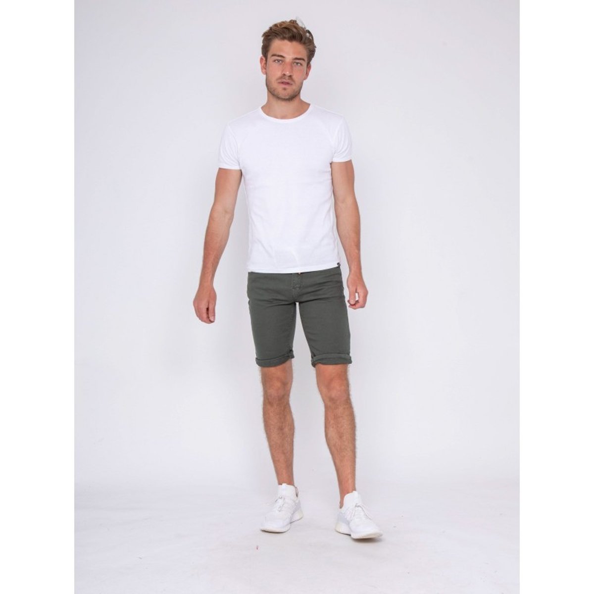 Bermuda Chino Bandal kaki, RITCHIE