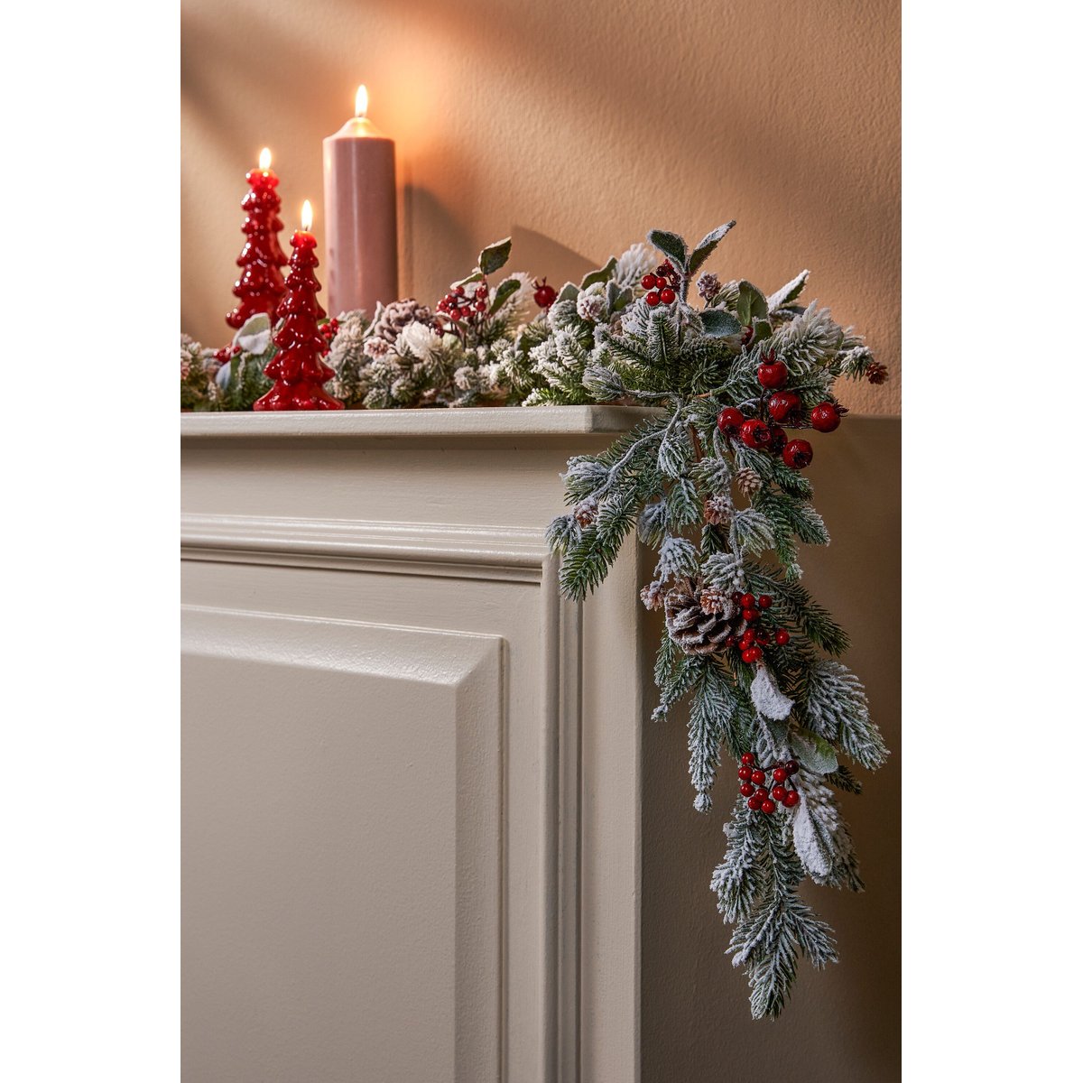 Guirlande De Noël Enneigée BELFORT vert, MICA DECORATIONS