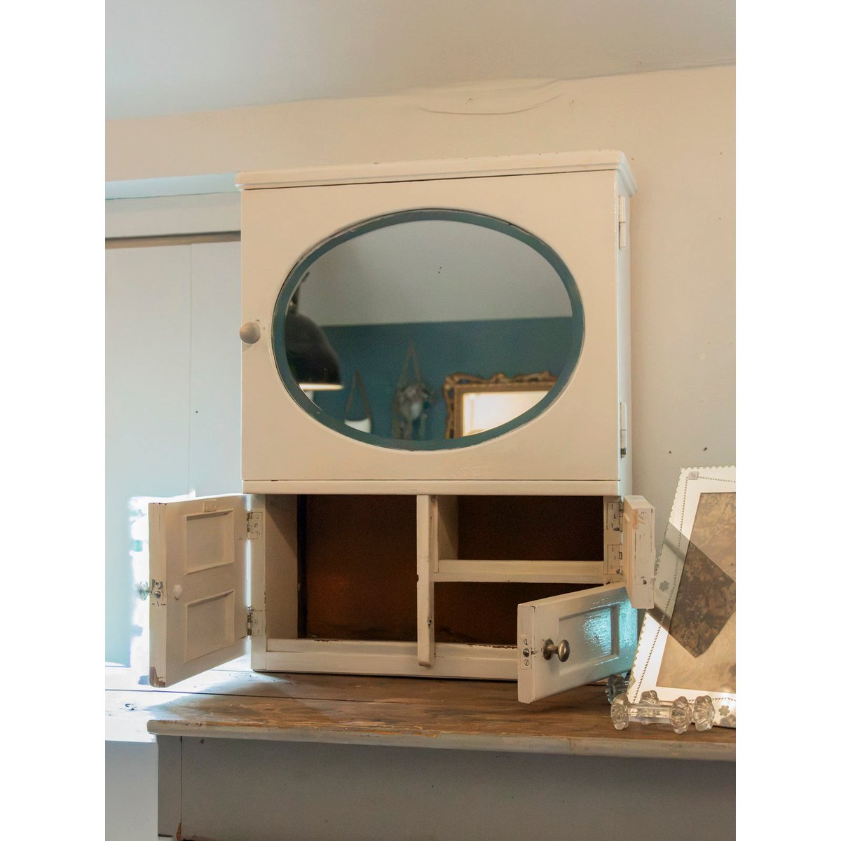 Armoire à pharmacie couleur crème Magda N°736 - Bon état crème, DEBONGOUT